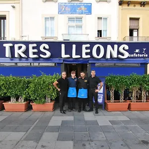 Tres Leones 2*, ビラサル・ダ・マル スペイン